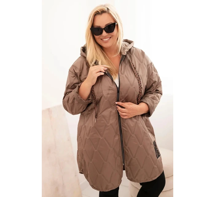 Dámská bunda Plus Size prošívaná s kapucí a nápisem model 21339241 fango - K-Fashion