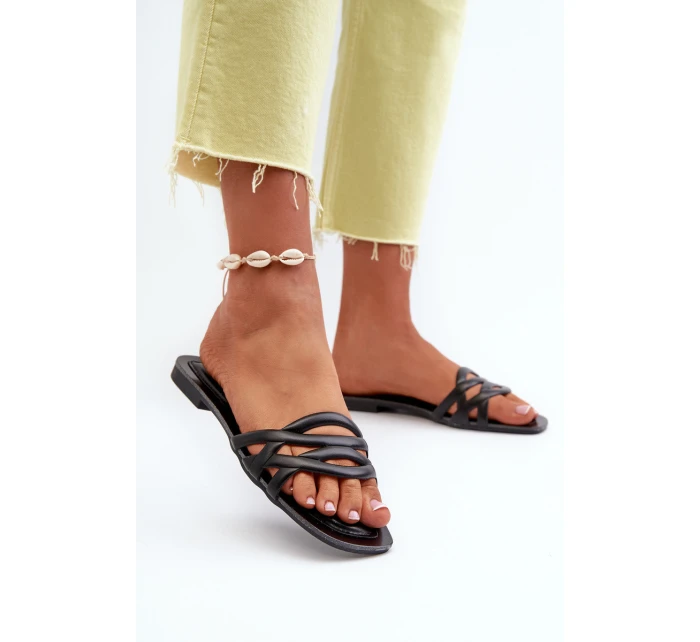 Dámské sandály z eko kůže na ploché podrážce černé model 21657564 - Boto Dámské sandály z eko kůže na ploché podrážce černé model 21657564 - Boto