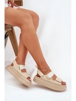 Dámské sandály na platformě se suchým zipem béžové model 21696233 - Boto Dámské sandály na platformě se suchým zipem béžové model 21696233 - Boto