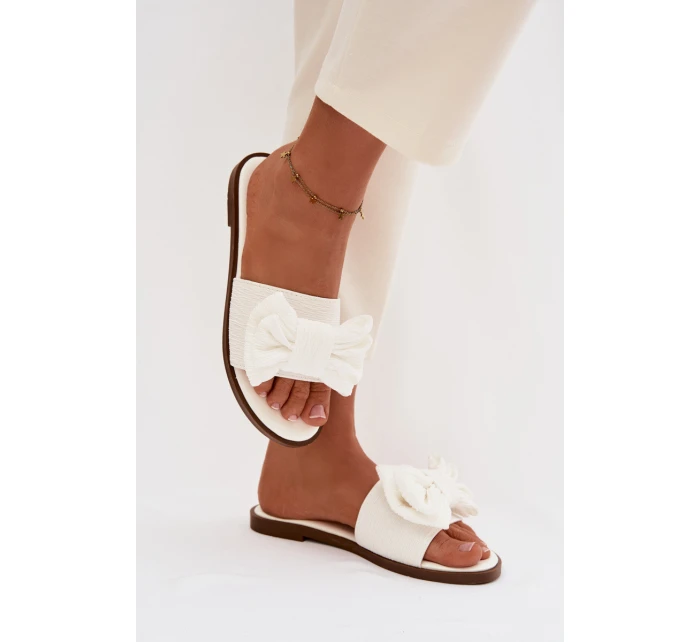 Dámské pantofle na ploché podrážce s mašlí bílé Amivelle