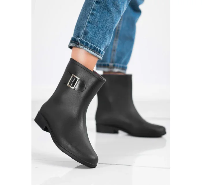 Komfortní dámské černé gumáky na plochém podpatku Komfortní dámské černé gumáky na plochém podpatku