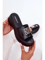 Kožené Dámské Pantofle S Ozdobou Černé model 21695126 - VINCEZA