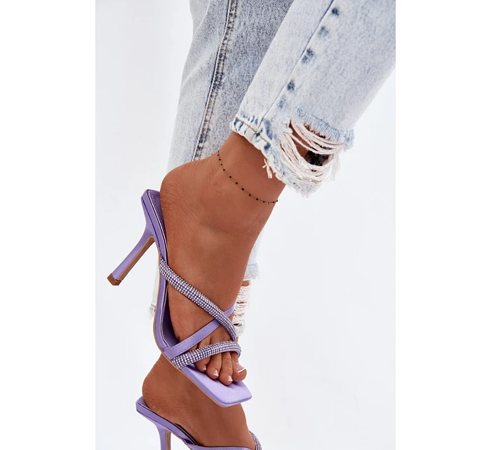 Dámské lodičky na podpatku s pásky a kamínky fialové model 22103236 - Boto Dámské lodičky na podpatku s pásky a kamínky fialové model 22103236 - Boto
