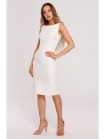 M667 Šaty Shaeth s ozdobným řetízkem na zádech - ecru barva