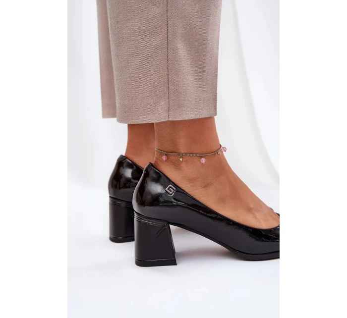 Dámské lakované kožené lodičky na podpatku Vinceza – černé Dámské lakované kožené lodičky na podpatku Vinceza – černé