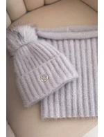 Dámská zimní souprava s bambulí a komin šedý Dámská zimní souprava s bambulí a komin šedý