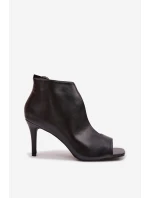 Dámské sandály na podpatku Černé model 22037749 - Boto