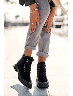 Zateplené semišové dámské botky Trapery černé Jailina Zateplené semišové dámské botky Trapery černé Jailina