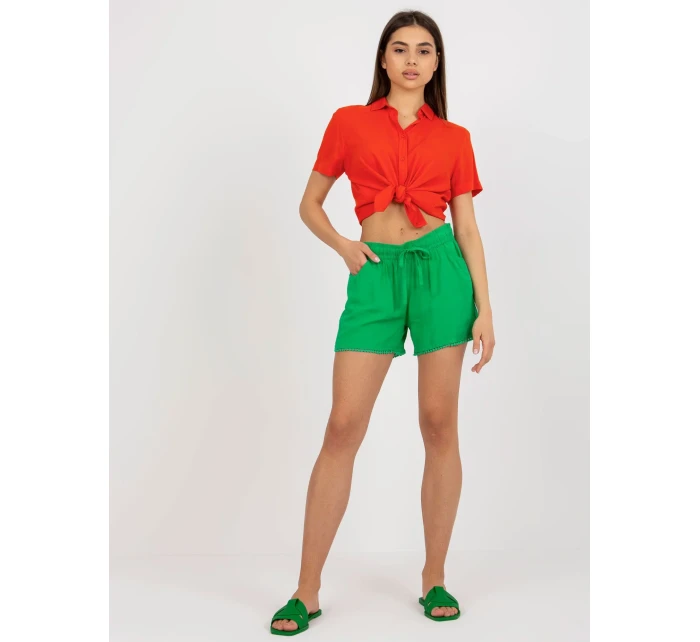 Šortky D73760M61531KH zelená