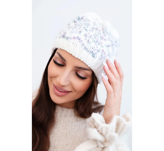 Dámská zimní vlněná čepice s ozdobnými krystalky K399 černá