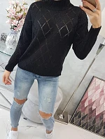 Svetr s polovičním rolákem a kosočtvercovým vzorem černý