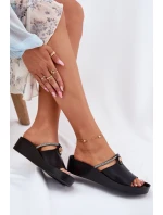 Kožené Dámské Pantofle S Ozdobným Páskem model 21698290 Černé - S.Barski Kožené Dámské Pantofle S Ozdobným Páskem model 21698290 Černé - S.Barski