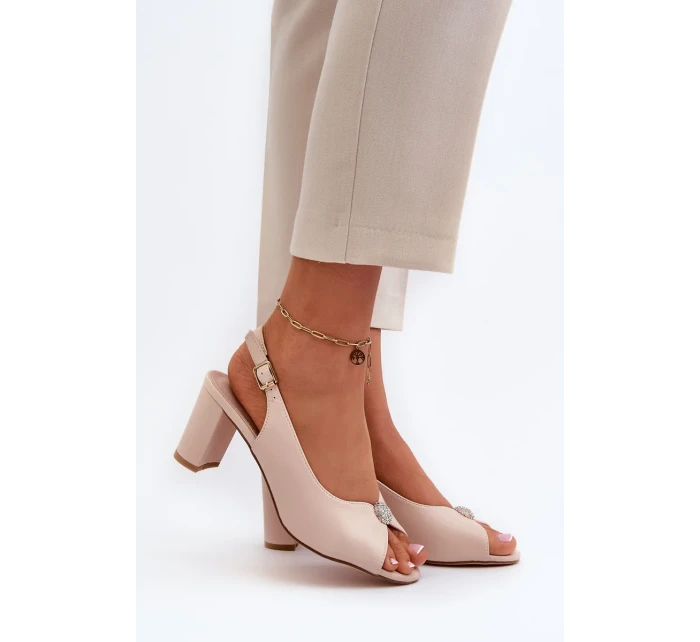 Elegantní sandály na vysokém podpatku se zdobením, béžová Trasea Elegantní sandály na vysokém podpatku se zdobením, béžová Trasea