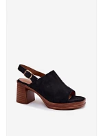 Sandály na podpatku  model 227914 Step in style