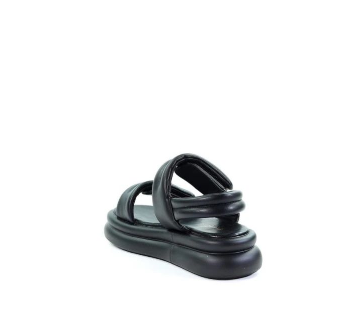 Goe W sandály NN2N4101