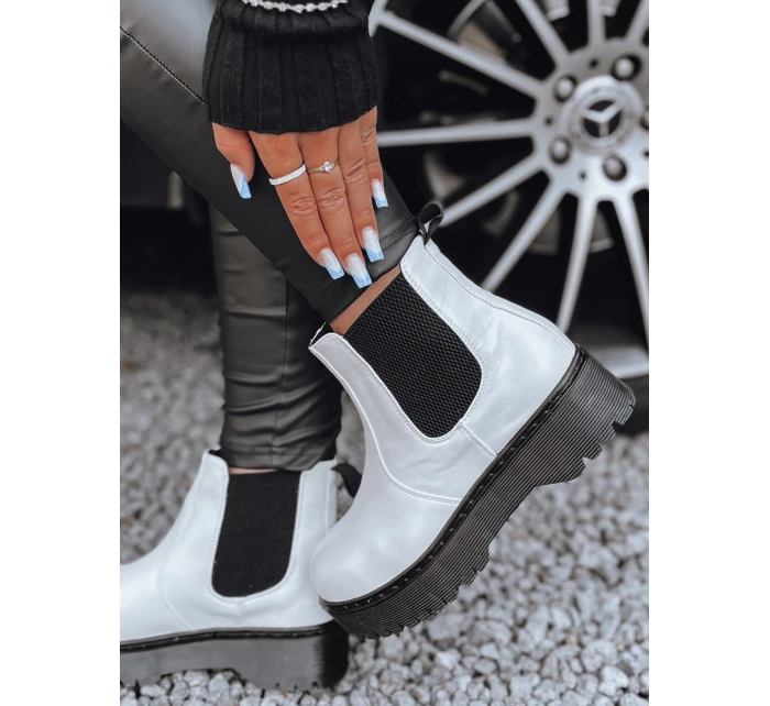 Dámské kozačky STEPBACK s vysokou podrážkou bílé FashionStreet ZY0495 Dámské kozačky STEPBACK s vysokou podrážkou bílé FashionStreet ZY0495