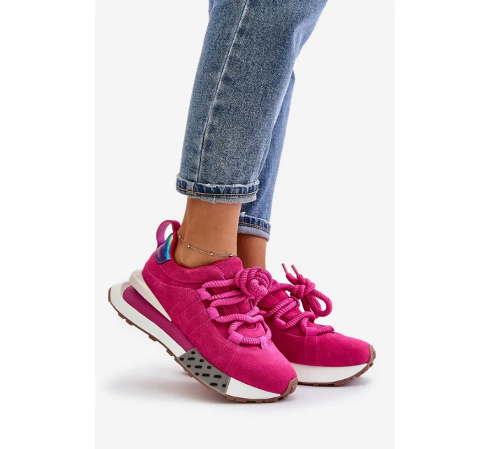 Dámské Zamszové Tenisky Na Platformě S Šněrováním Fuchsie Artiker model 21671689 - Boto Dámské Zamszové Tenisky Na Platformě S Šněrováním Fuchsie Artiker model 21671689 - Boto