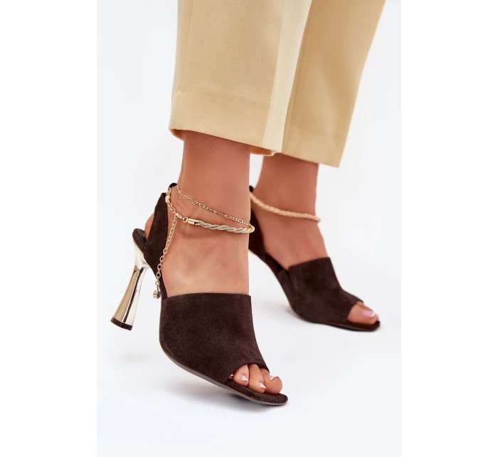 Semišové sandály na jehlovém podpatku se zdobeným náramkem CheBello 4440 čokoládové