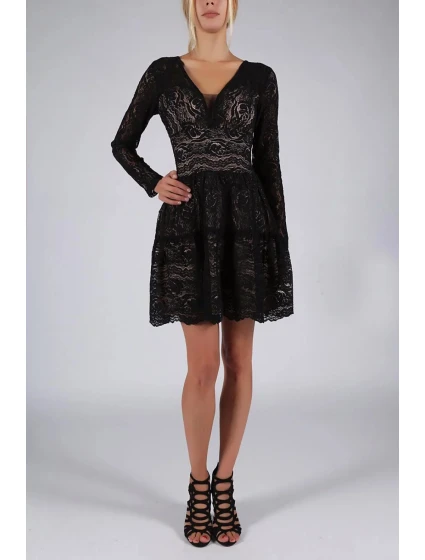 Dámské večerní šaty model 19313544 černé - YourNewStyle