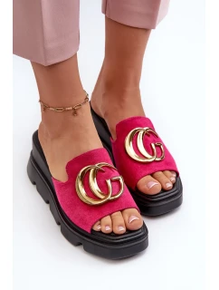 Dámské pantofle z ekologického semiše na klínku a platformě se zlatým zdobením Fuchsia Iaria