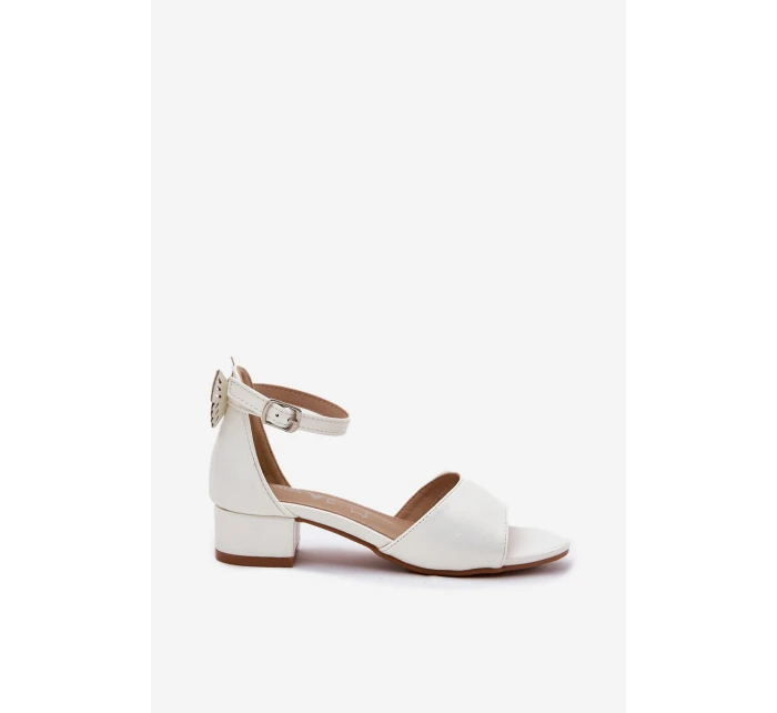 Lesklé Dívčí Sandály Na Nízkém Podpatku Bílé model 21697833 - EVENTO