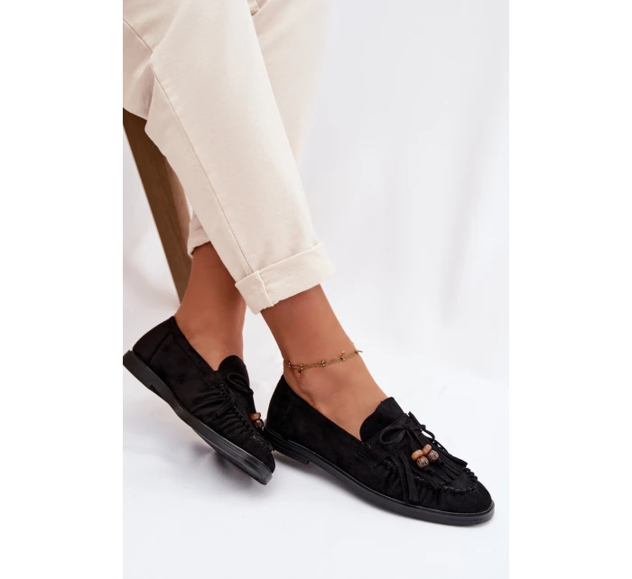 Dámské mokasíny s třásněmi a korálky Černé model 21937649 - Boto Dámské mokasíny s třásněmi a korálky Černé model 21937649 - Boto