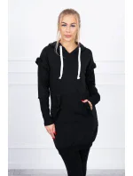 Šaty s ozdobnými volánky a kapucí černé barvy Šaty s ozdobnými volánky a kapucí černé barvy