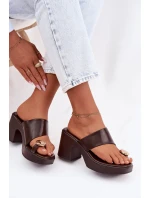 Dámské Pantofle na Podpatku se Zlatým Detalem Čokoládové model 22037693 - Boto