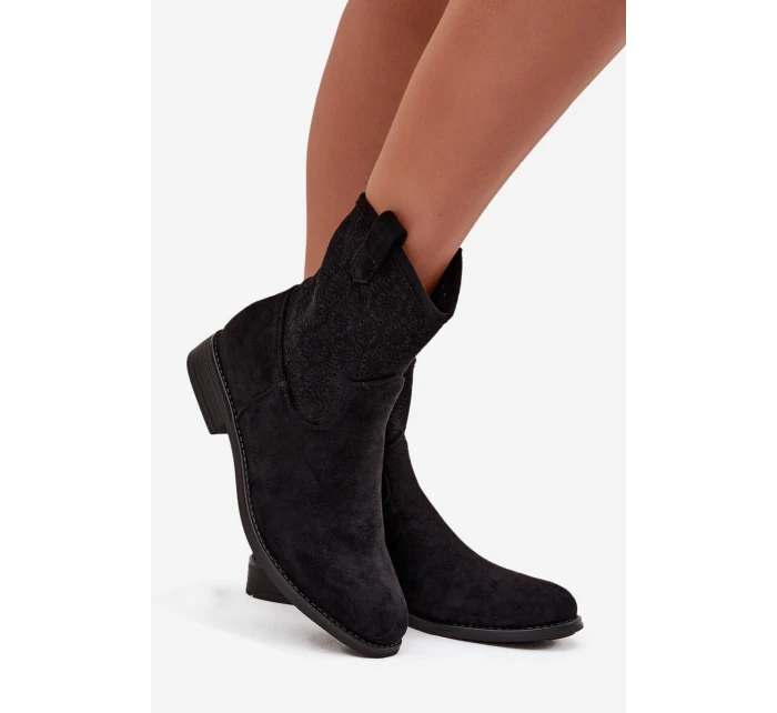 Dámské kotníkové boty s ažurovým vzorem na plochém podpatku S.Barski – černé Dámské kotníkové boty s ažurovým vzorem na plochém podpatku S.Barski – černé