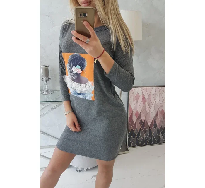 Šaty s 3D grafikou, grafitová krajka