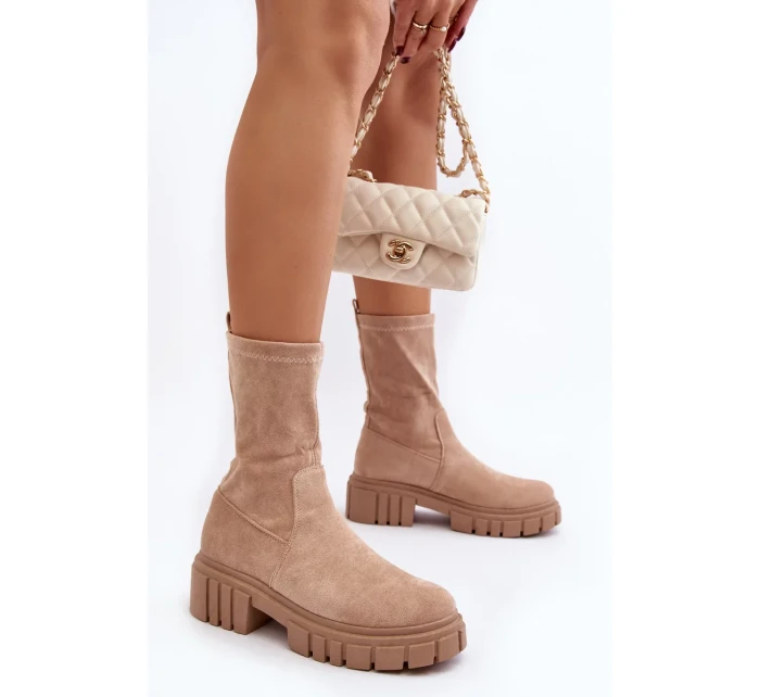 Béžové nazouvací boty na plochém podpatku model 20036645 - Kesi Béžové nazouvací boty na plochém podpatku model 20036645 - Kesi