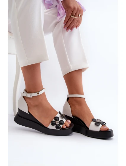 Dámské sandály na platformě a podpatky s květinami Bílé model 21658465 - Boto
