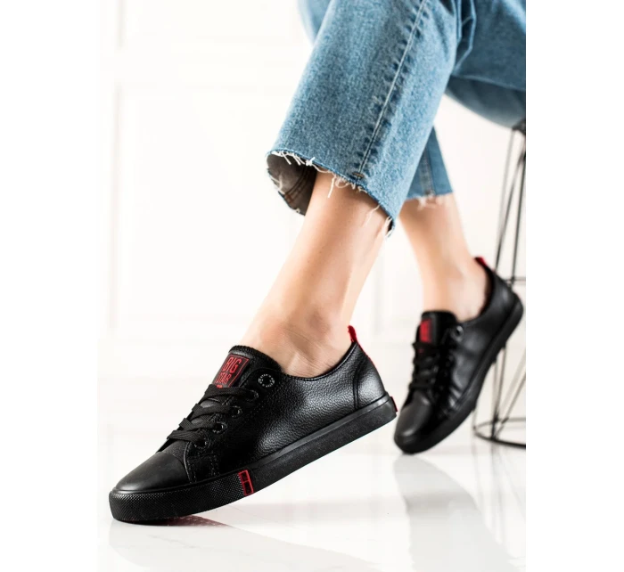 Pěkné dámské černé  tenisky bez podpatku