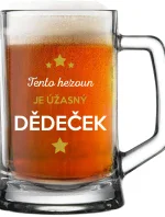 TENTO HEZOUN JE ÚŽASNÝ DĚDEČEK - pivní sklenice 0,5 l