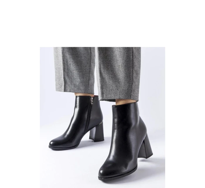 Boty na podpatku model 205849 Solea Boty na podpatku model 205849 Solea