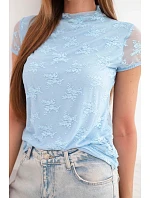 Dámská viskózová krajková halenka s krátkým rukávem a model 22048817 modrá - K-Fashion Dámská viskózová krajková halenka s krátkým rukávem a model 22048817 modrá - K-Fashion