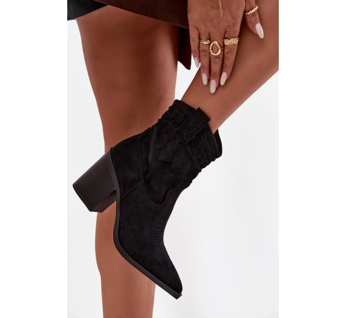 Dámské kožené boty na podpatku v stylu kovbojky černé model 21714314 - Boto