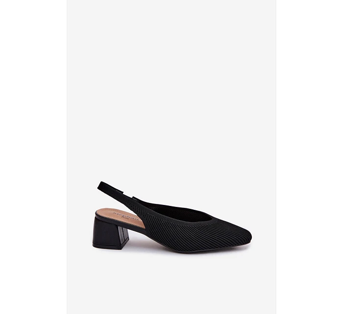 Materiálové dámské sandály na podpatku Černé model 22102921 - Boto