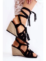 Semišové vázané sandály na klínu Černá model 21592115 - Boto Semišové vázané sandály na klínu Černá model 21592115 - Boto