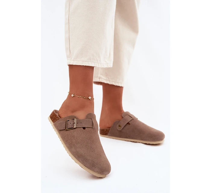 Dámské pantofle Chodaki Z Přírodního Semiše Vinceza 101332 Tmavě Béžové