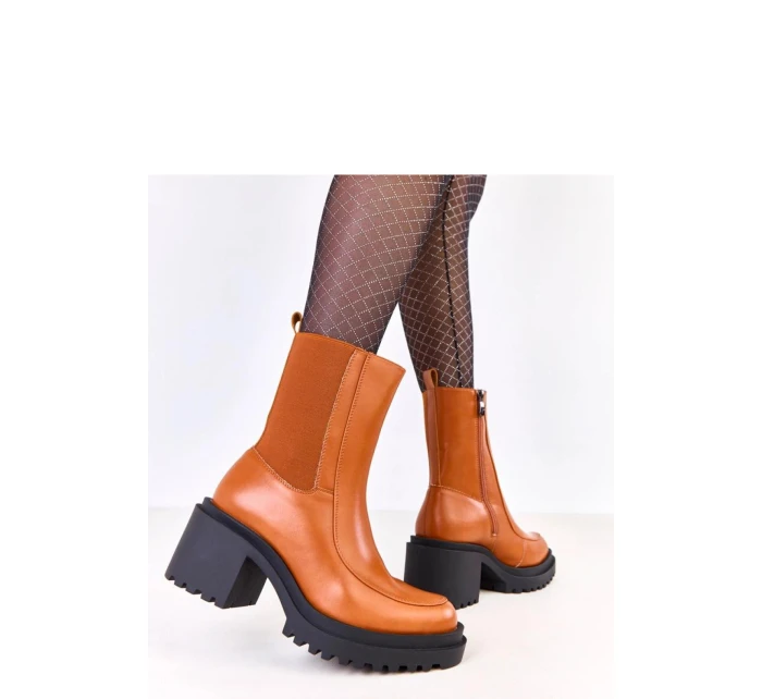 Boty na podpatku  model 219416 Solea