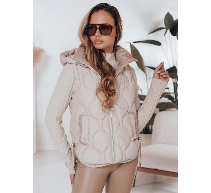 Dámská prošívaná vesta s kapucí MISSVEST béžová FashionStreet TY5020 Dámská prošívaná vesta s kapucí MISSVEST béžová FashionStreet TY5020