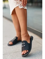 Elegantní Dámské Lesklé Žabky S Ozdobou model 21665164 Černé - S.Barski