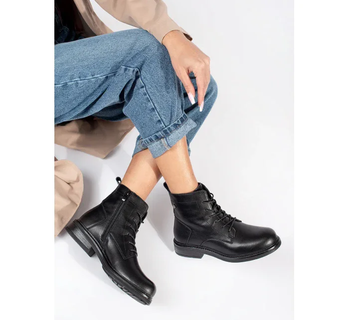 Komfortní kotníčkové boty dámské černé na širokém podpatku Komfortní kotníčkové boty dámské černé na širokém podpatku