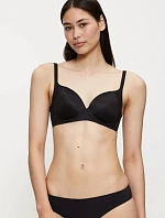 BODY MAKE-UP SOFT TOUCH - Hladká podprsenka s polstrováním a kosticemi Triumph