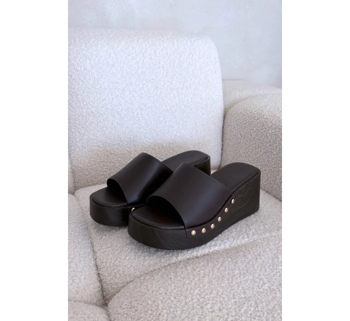 Dámské pantofle na platformě 78-200 Tmavě hnědá - Stephan Paris