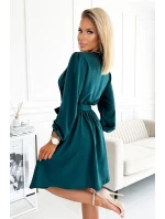 BINDY - Velmi žensky působící dámské šaty v lahvově zelené barvě s dekoltem 339-2