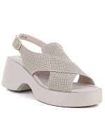 Dámské kožené sandály na platformě béžové S.Barski model 22099407 Dámské kožené sandály na platformě béžové S.Barski model 22099407