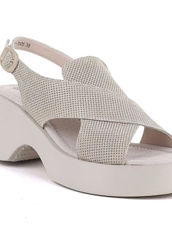 Dámské kožené sandály na platformě béžové S.Barski model 22099407