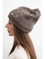 Dámská zimní čepice z vlny s ozdobnými aplikacemi K468 mocca